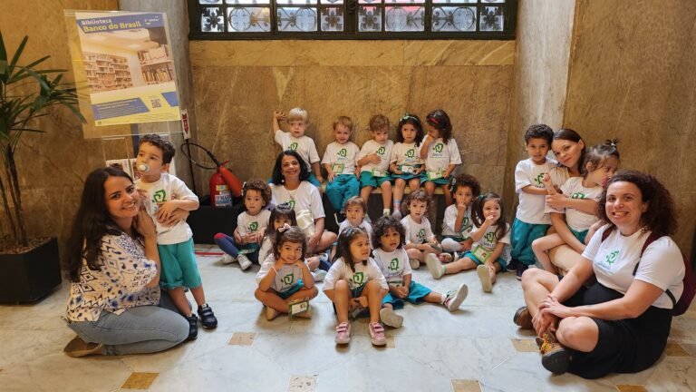 Grupo 3 na exposição “Mundo Zira”, no CCBB!