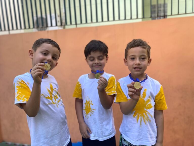CERIMÔNIA DE ENTREGA DE MEDALHAS